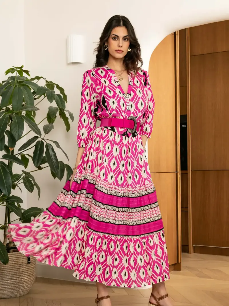 Robe long imprimée avec Lurex, coupe ample avec fronces