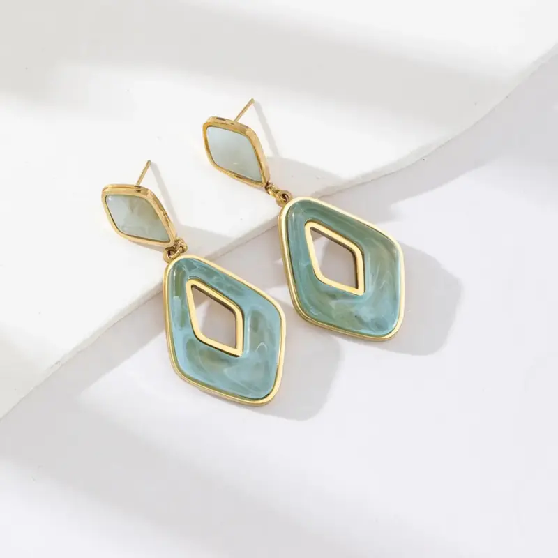 Boucles d'oreilles pendantes - Isaline – Image 4