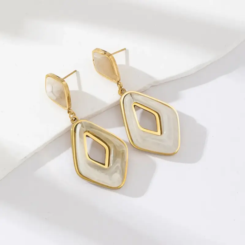 Boucles d'oreilles pendantes - Isaline – Image 3