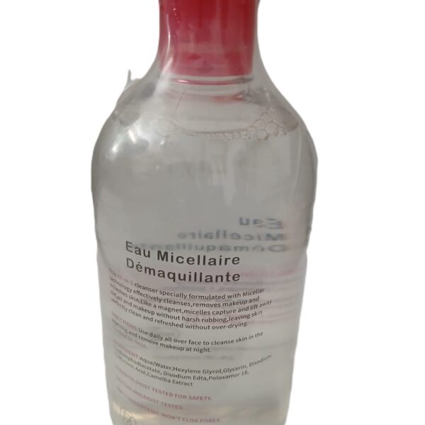 Eau micellaire démaquillante